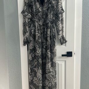 Express Black and White Long Sleeve Paisley Maxi Dress